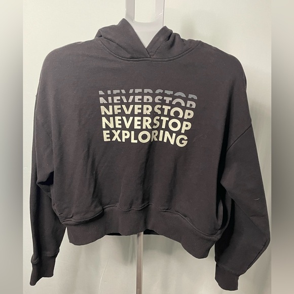 NORTH FACE Black cropped Hoodie with 'Never Stop Exploring' Print MEDIUM - Picture 1 of 7